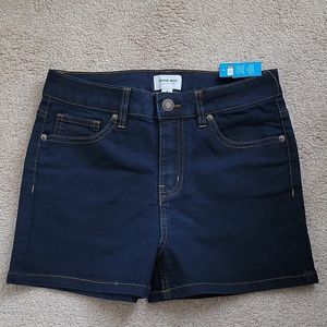 Dark blue shorts